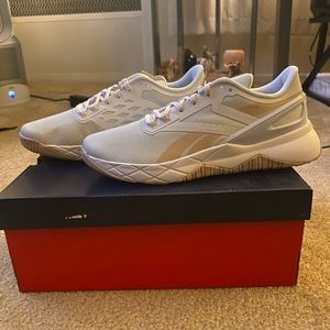 Reebok Nanoflex TR sz 8 NWT